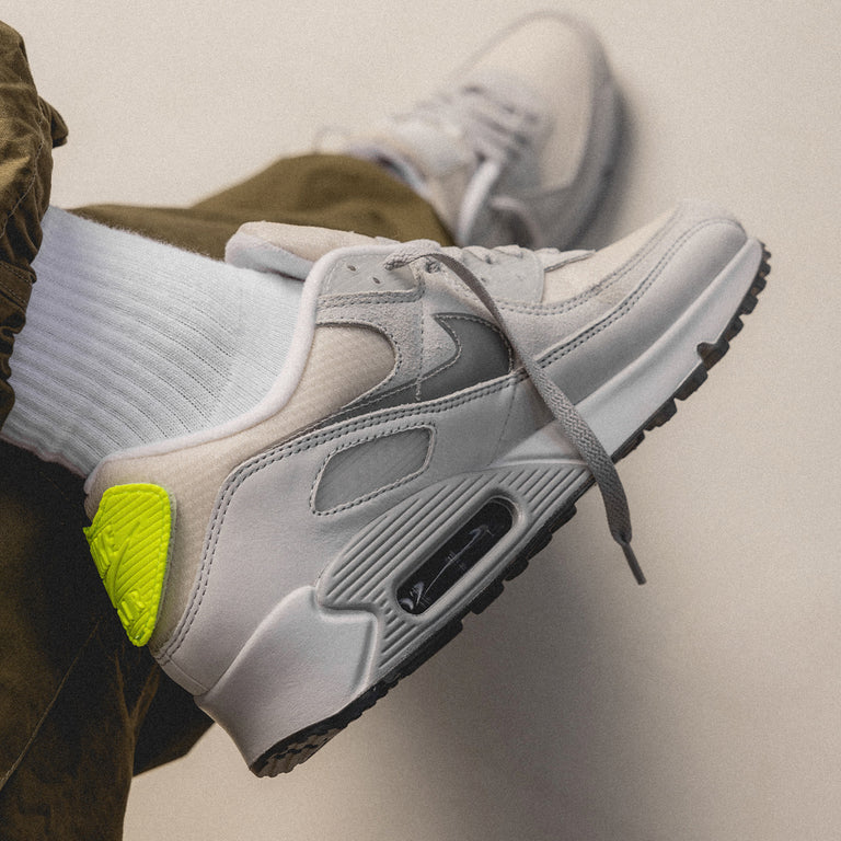 Nike Air Max 90 'Photon Dust and Phantom'