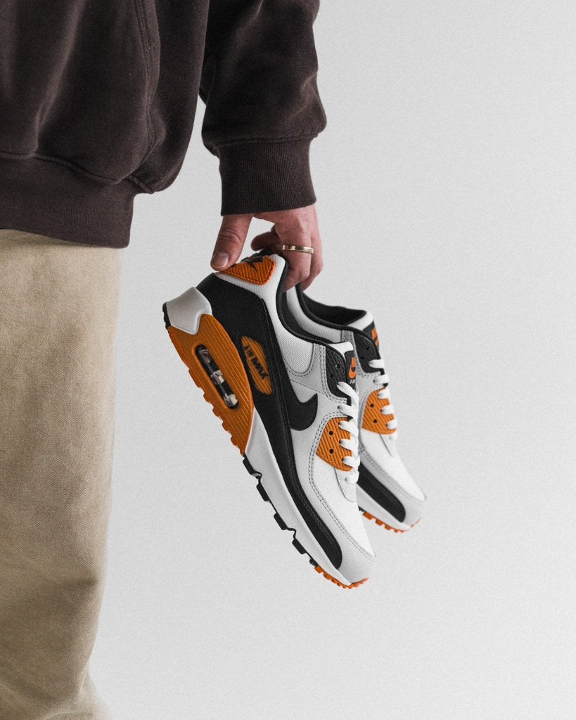 Nike Air Max 90 "Monarch"