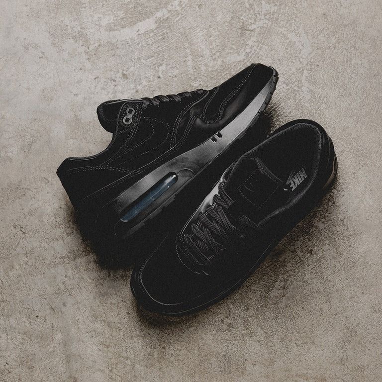 Nike Air Max 1 Premium "Black Cat"