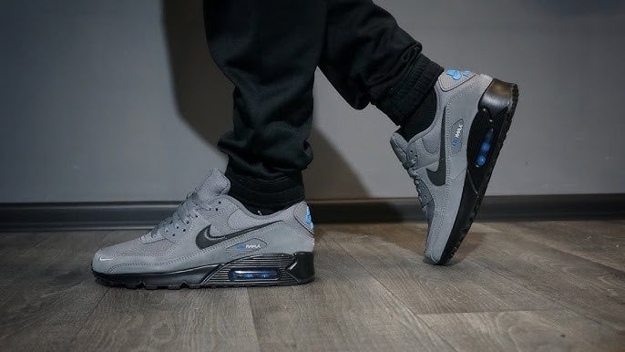 Nike Air Max 90 'Smoke Grey'