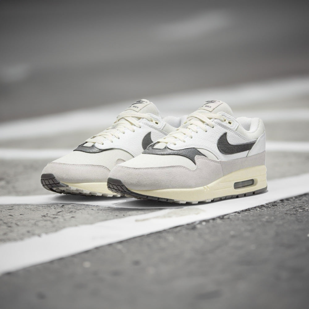 Nike Air Max 1 "Greyscale"