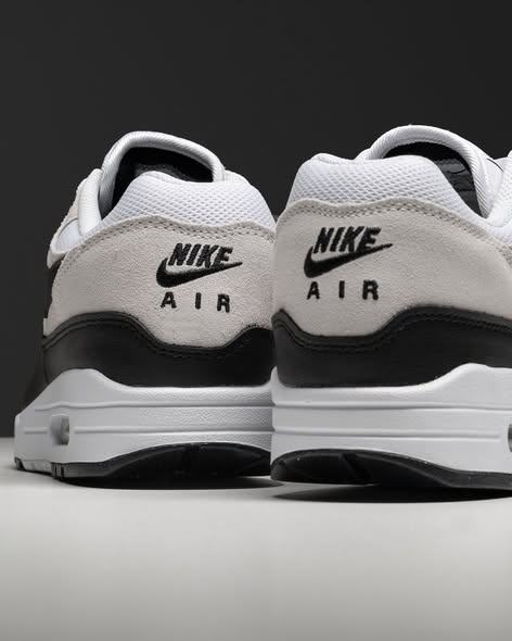 Nike Air Max 1 "Black White"